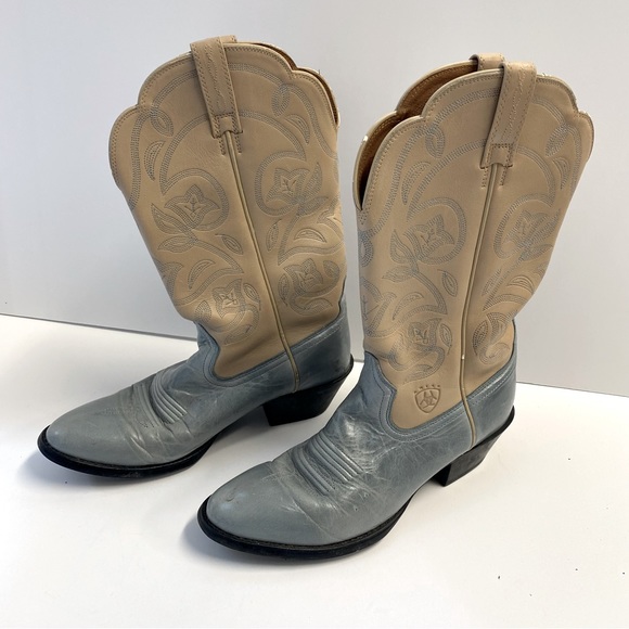 Ariat Shoes - Ariat Western Cowgirl Cowboy Boots with Turquoise Stitching